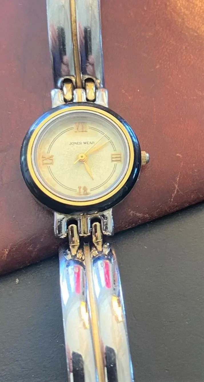 Women's VTG Jones Wear Watch, Two Tone Bracelet Band